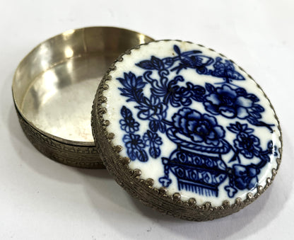 Vintage Chinese Porcelain Trinket